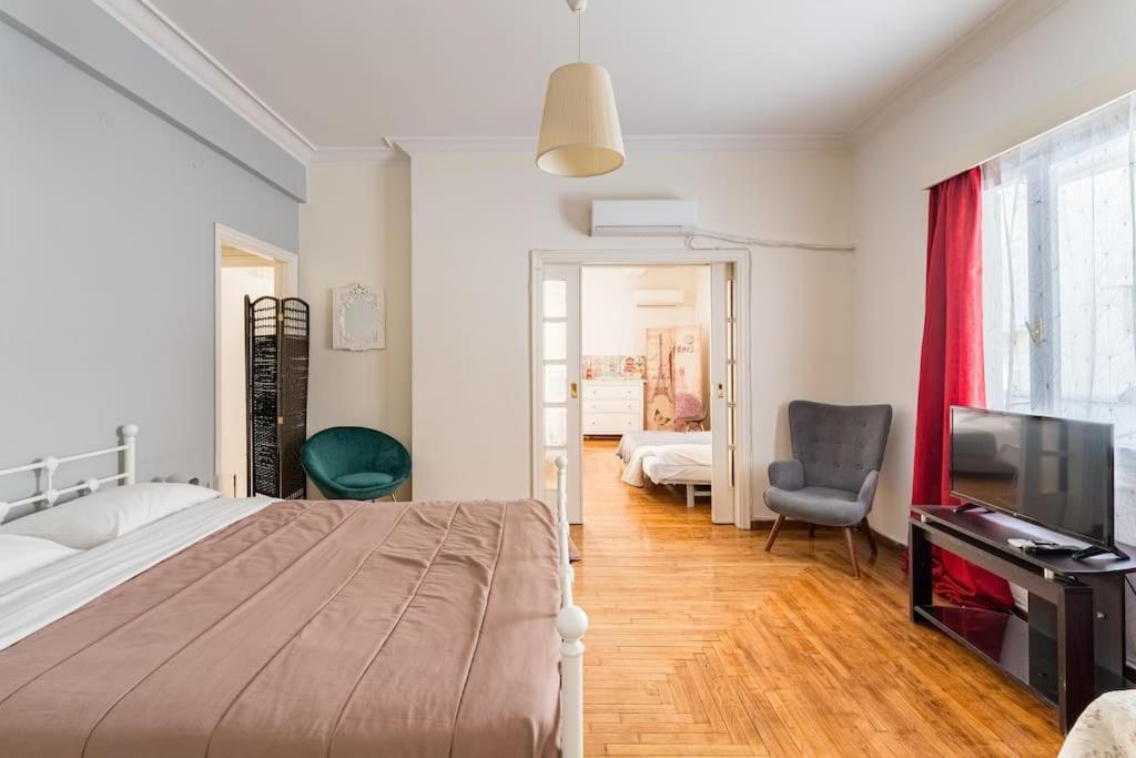 Amazing 3Bdr Apt With Unique Roof Garden In Plaka Ateny Zewnętrze zdjęcie