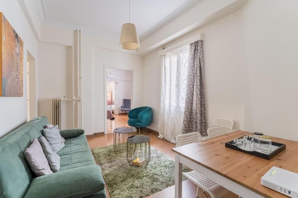 Amazing 3Bdr Apt With Unique Roof Garden In Plaka Ateny Zewnętrze zdjęcie