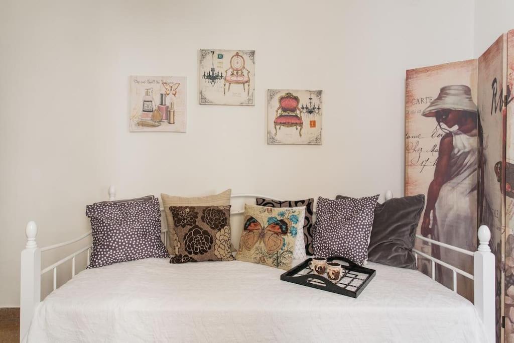 Amazing 3Bdr Apt With Unique Roof Garden In Plaka Ateny Zewnętrze zdjęcie