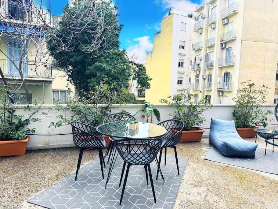 Amazing 3Bdr Apt With Unique Roof Garden In Plaka Ateny Zewnętrze zdjęcie